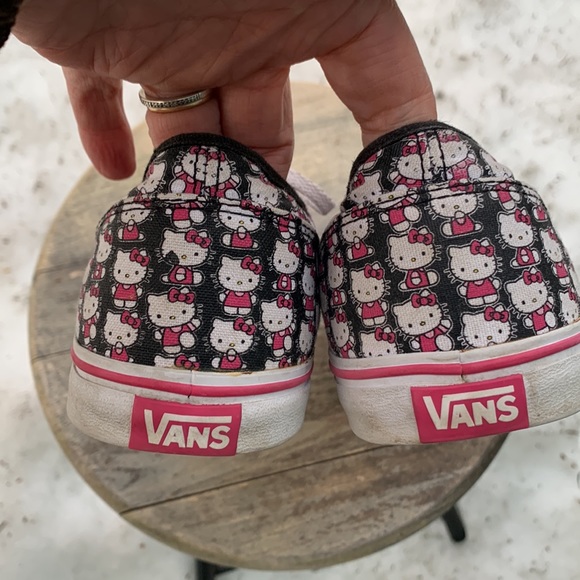 Hello kitty vans sneakers in black and pink - Picture 3 of 7